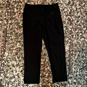 Nike Dri-fit Capri workout pants size XS